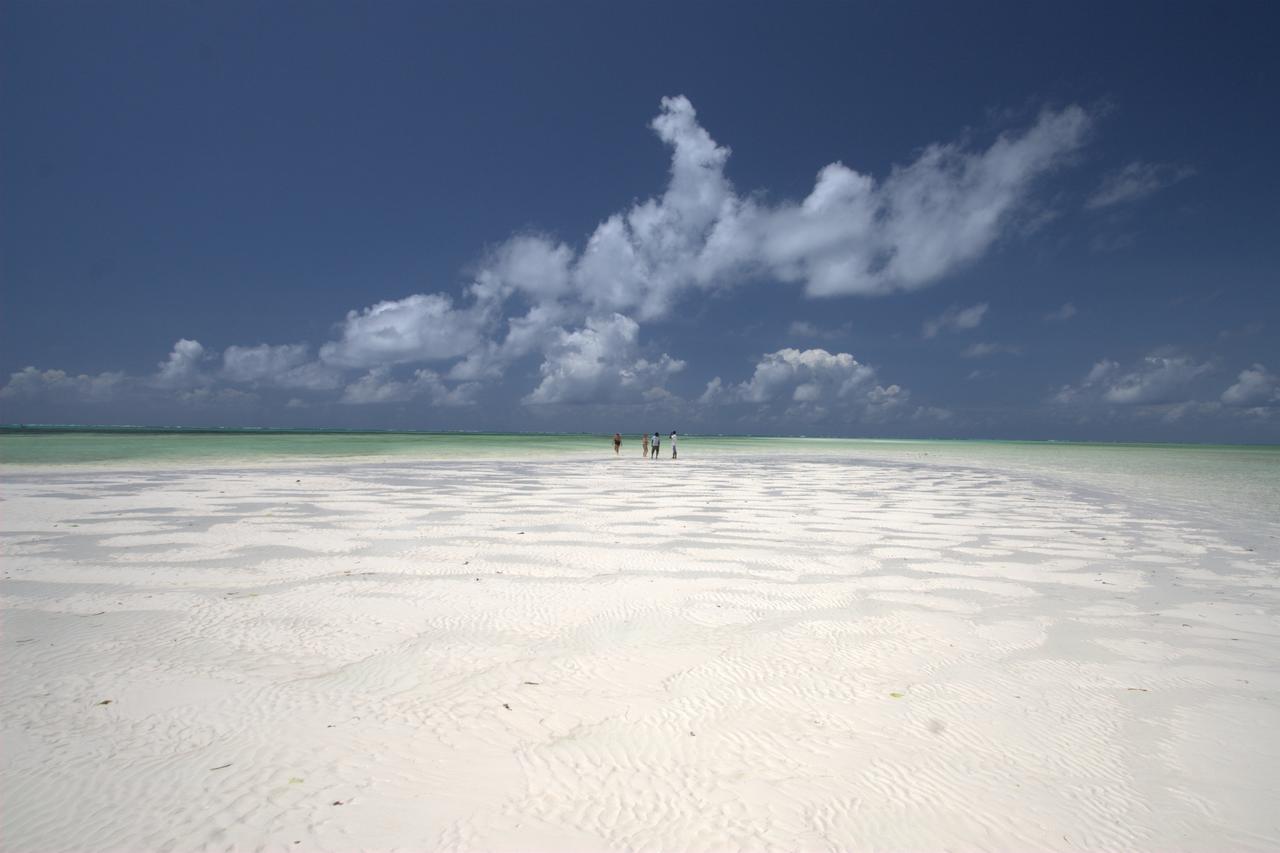 Jumbo Watamu Hotell Exteriör bild