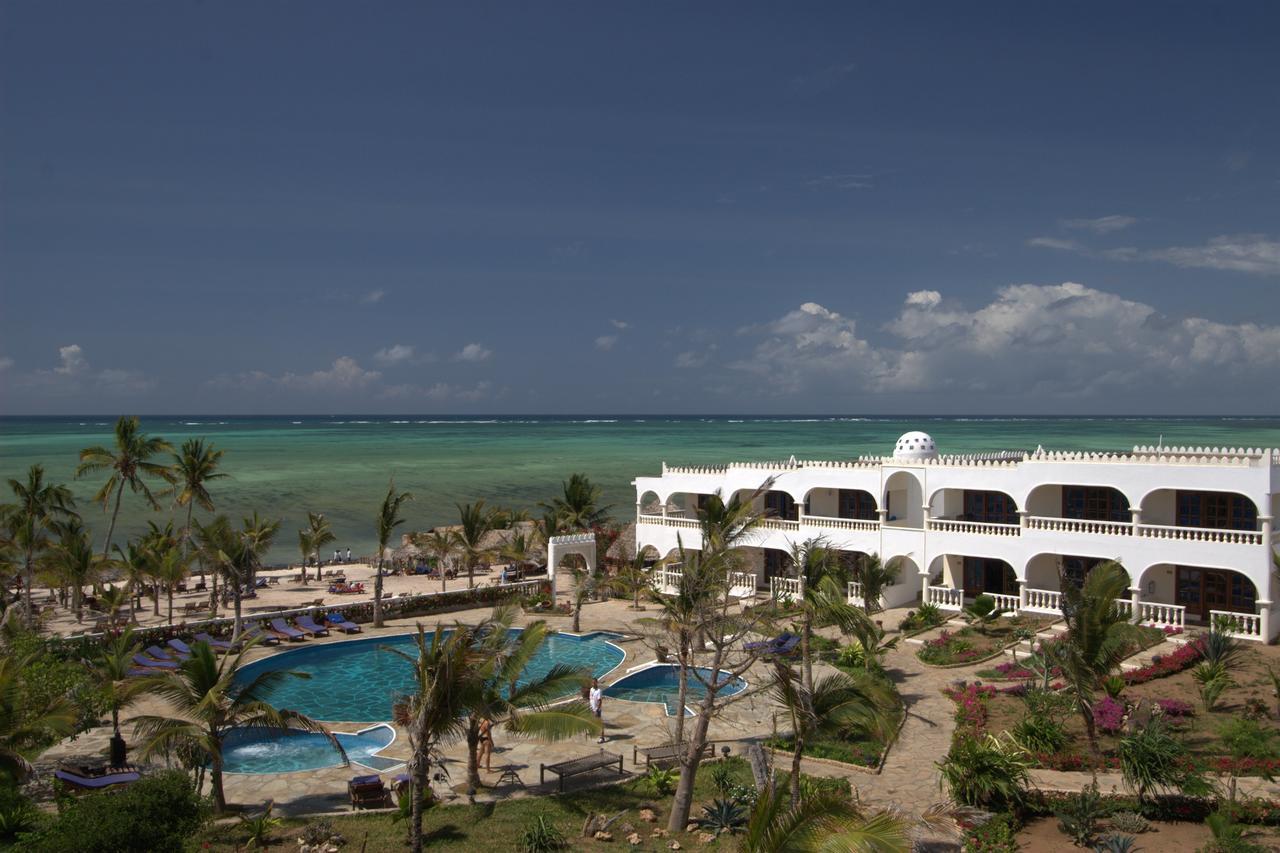 Jumbo Watamu Hotell Exteriör bild