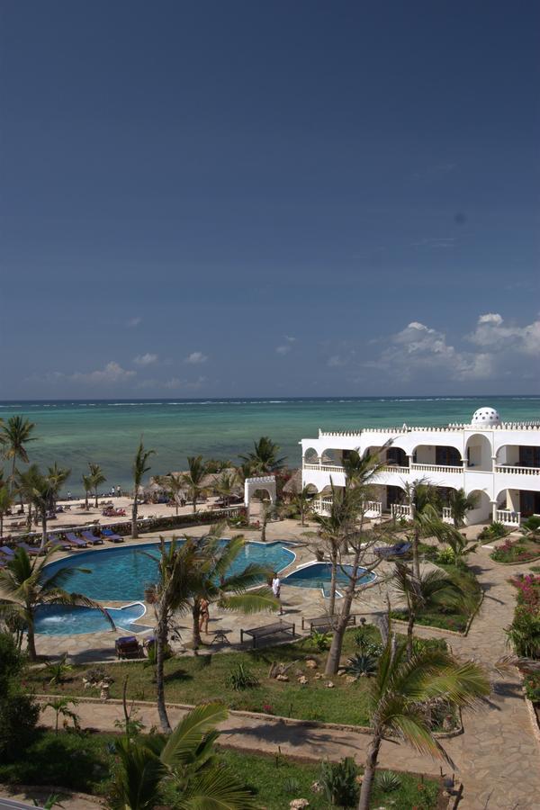 Jumbo Watamu Hotell Exteriör bild